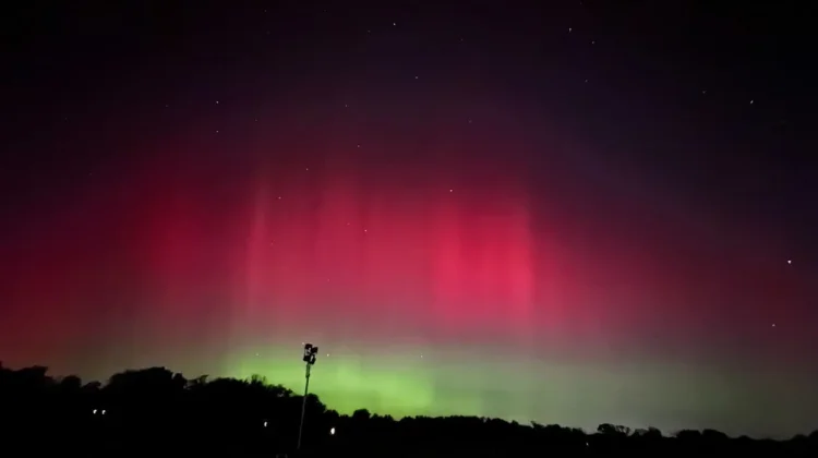 Mengenal Aurora, Fenomena Alam yang Indah