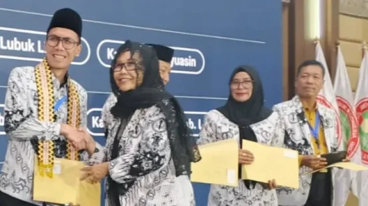 PGRI Way Kanan Raih Penghargaan Tingkat Nasional