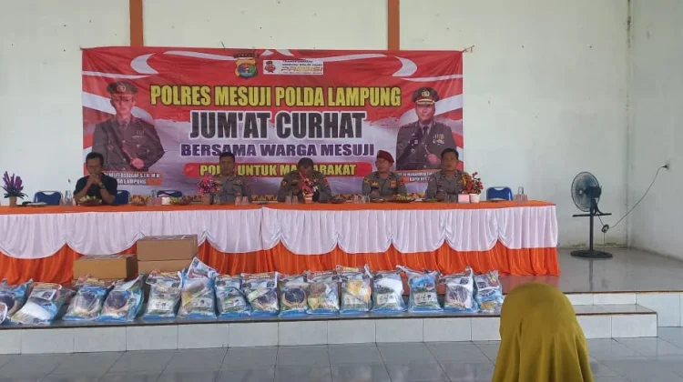 Jumat Curhat Polres Mesuji Serap Aspirasi Warga Desa