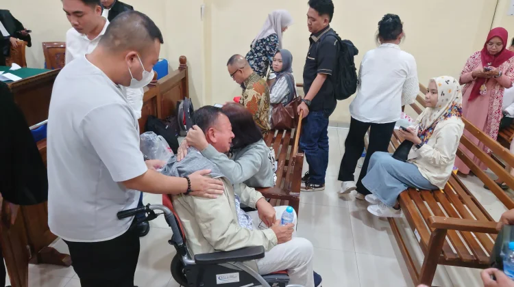 Thio Stefanus Bacakan Pledoi: Putusan Perdata Menang, Mengapa Dipidana