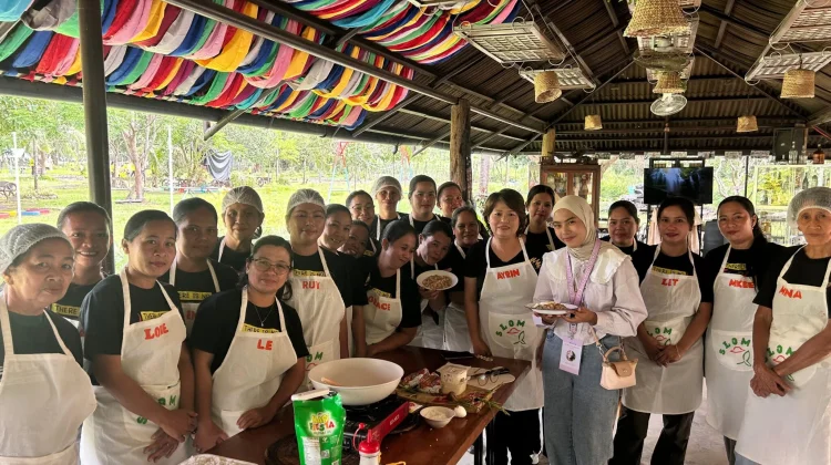 Mahasiswa Unila Kenalkan Kuliner Indonesia di Proyek Sosial Filipina