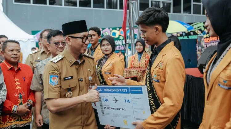 Gubernur Lampung Lepas Mahasiswa Program Magang ke Taiwan