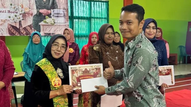 Ajak Warga Berkebaya, PGN Lampung Sosialisasi Gas Bumi di Sukamenanti Baru