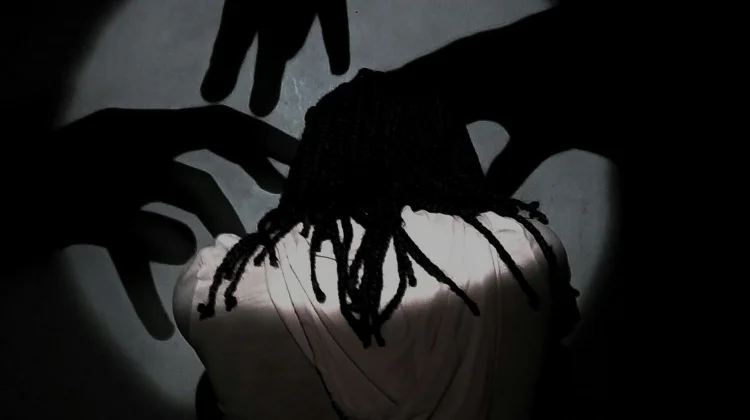 Horor Psikologis: Evolusi Selera Sinema Generasi Z yang Menggeser Tren "Jump Scare"