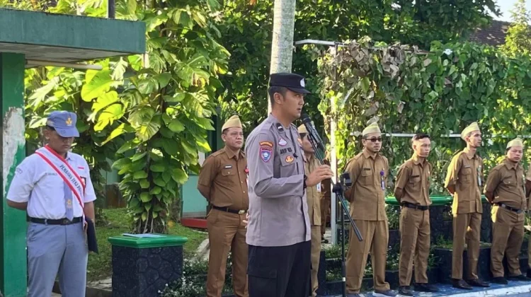 Sat Binmas Polres Metro Beri Penyuluhan di Sekolah