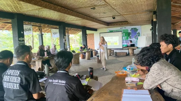 Dosen Itera Bahas Transisi Energi Global di Green Students Movement Walhi