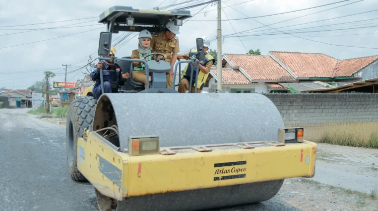 Wagub Jihan Nurlela Groundbreaking Perbaikan Jalan Provinsi di Tubaba