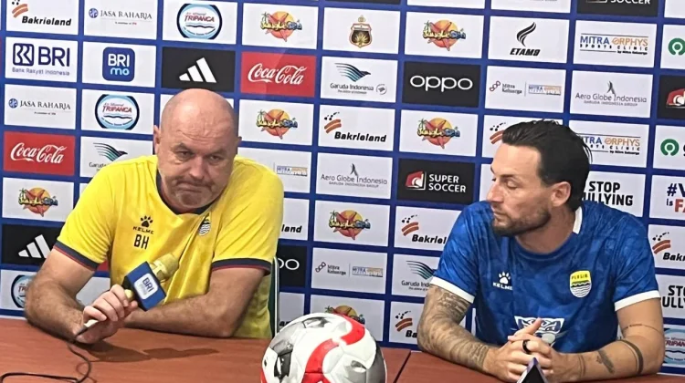 Persib Siap Hadapi Bhayangkara, Hodak Waspadai Serangan Balik