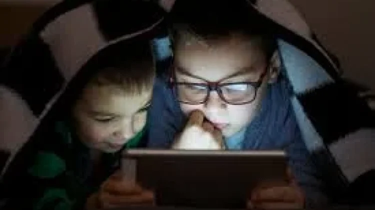 Aturan Screen Time Aman untuk Anak: Panduan Penting di Era Digital