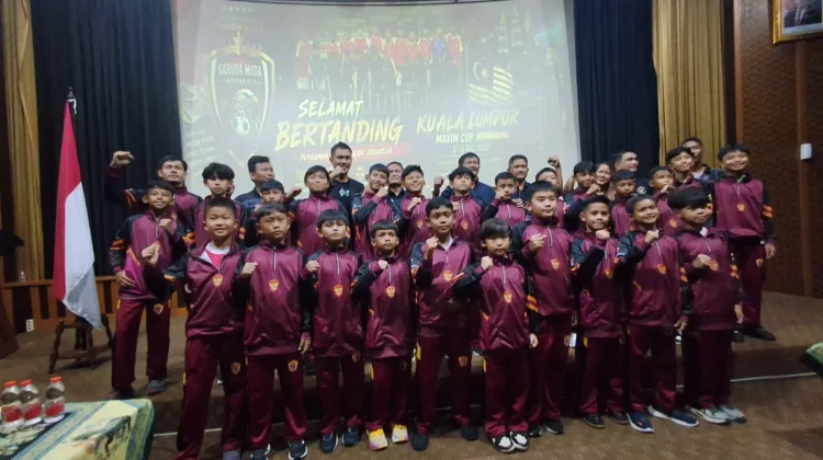 Tim Pelajar Garuda Muda Dilepas ke Malaysia