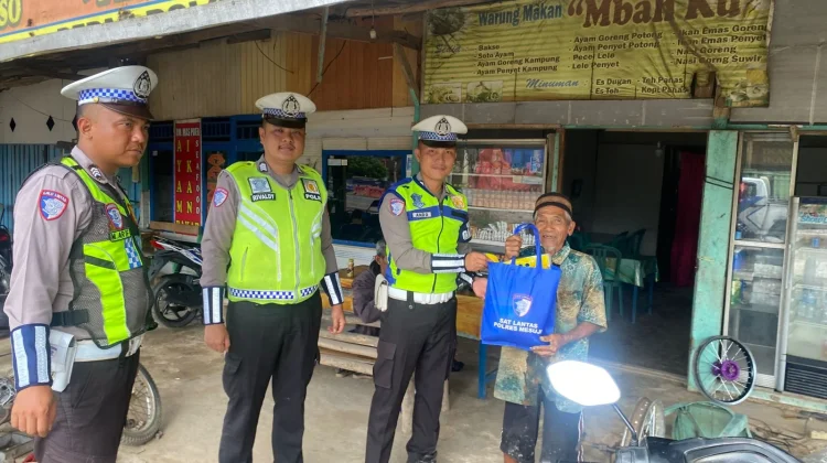 Tasi Berkah Sat Lantas Mesuji Pererat Kedekatan Warga