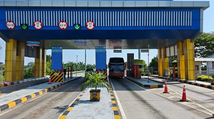 Long Weekend May Day: Volume Kendaraan Melintas di Tol Lampung Meningkat