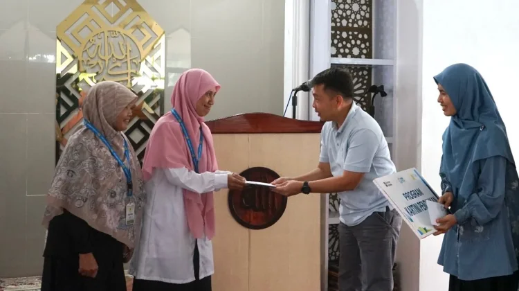 YBM PLN Salurkan Rp30,4 Juta Dana Zakat