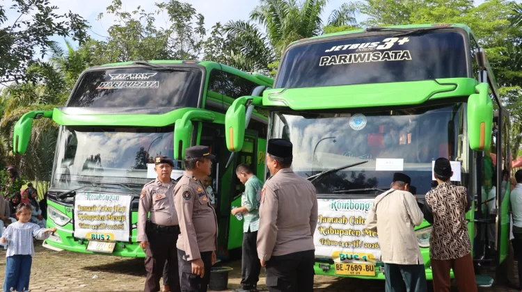 Polres Mesuji Kawal Pelepasan Jamaah Haji Brabasan