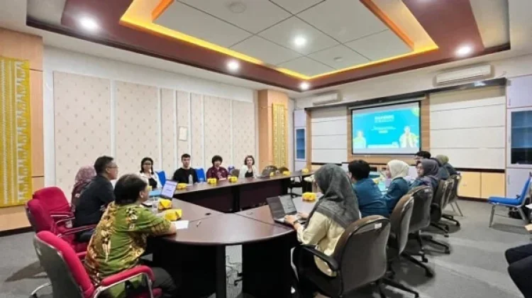 MPWK Unila Bedah Krisis Ruang Terbuka Hijau Perancis dan Indonesia