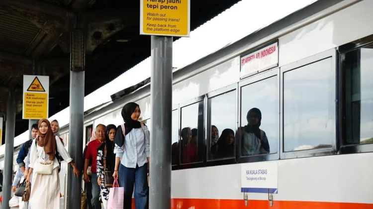 KAI Tanjungkarang Layani 20.044 Penumpang Selama Long Weekend