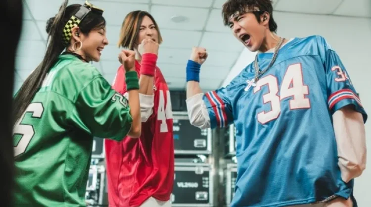 Wild Sing Tawarkan Nostalgia K-Pop dan Komedi Absurd