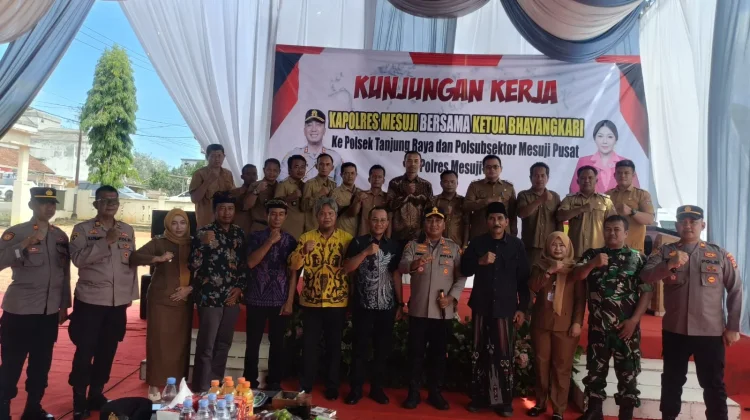 Kapolres Mesuji Minta Polisi Dekat Dengan Warga
