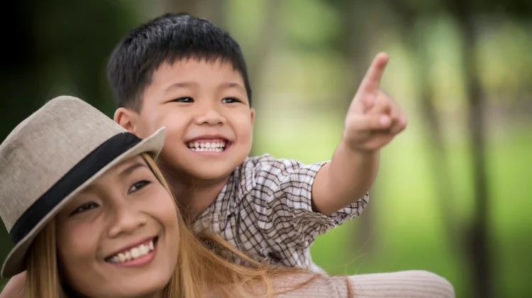 Peran Lingkungan Keluarga dalam Membentuk Karakter dan Mental Anak