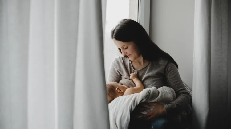 6 Tips Menyapih ASI Anak tanpa Drama, dan Pilihan Bahan Alami Bantu Proses Menyapih