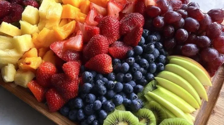 Serupa tapi Tak Sama, Buah Potong dan Jus ternyata Punya Perbedaan