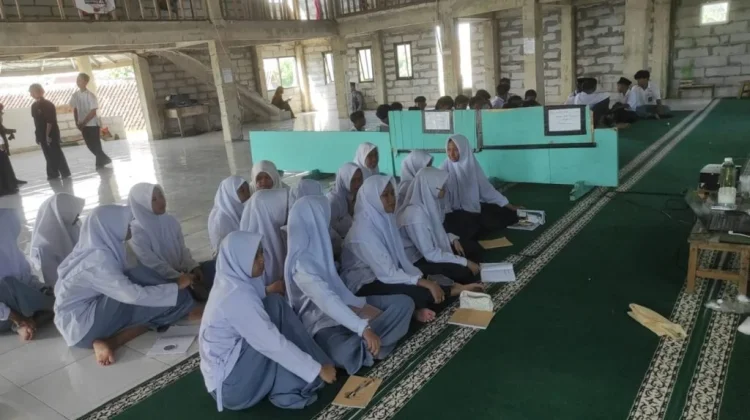 Santri Kotabaru Didorong Kejar Beasiswa Pendidikan Tinggi
