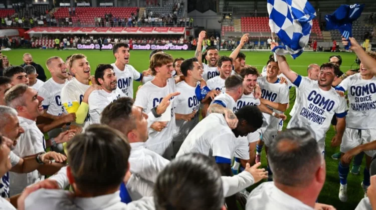 Como Rayakan Sejarah Liga Champions