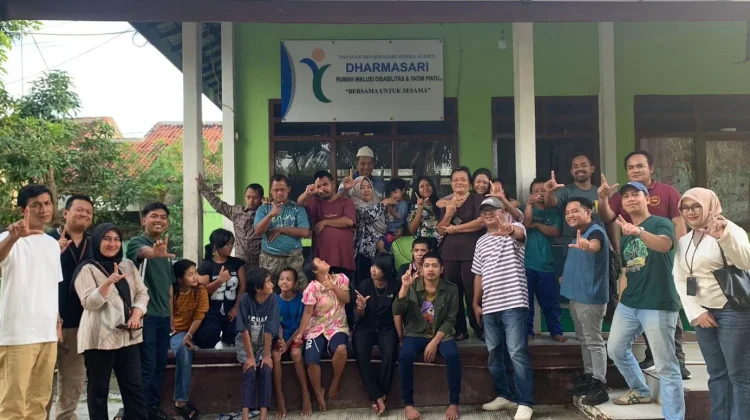17 Ton Donasi Pakaian Terkumpul, RE3 FOR-E PNM Berdayakan Nasabah Laundry