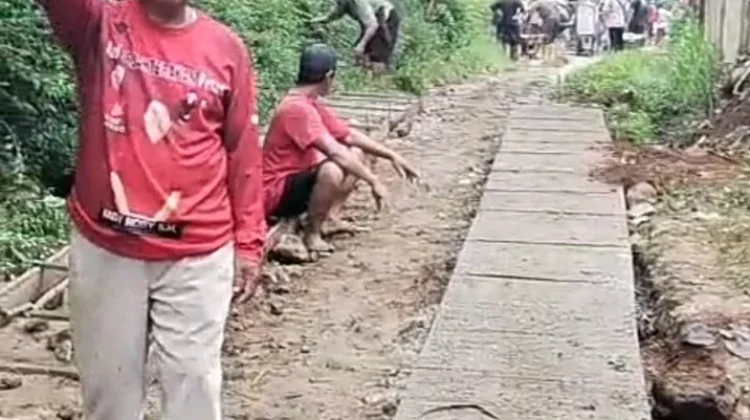 Swadaya Bangun Jalan Tani 300 Meter, Warga Waringinsari Barat Harapkan Dukungan