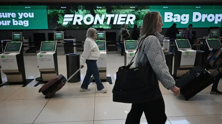 Frontier Airlines: Belajarkah dari Kejatuhan Spirit?