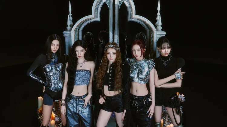 MEOVV Siap Tunjukkan Identitas Baru lewat Mini Album “BITE NOW”