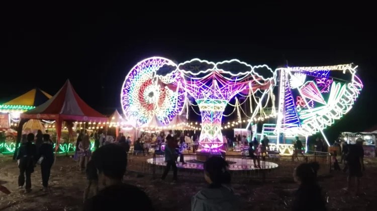Suasana Malam yang Semakin Hidup di Pasar Malam Kemiling