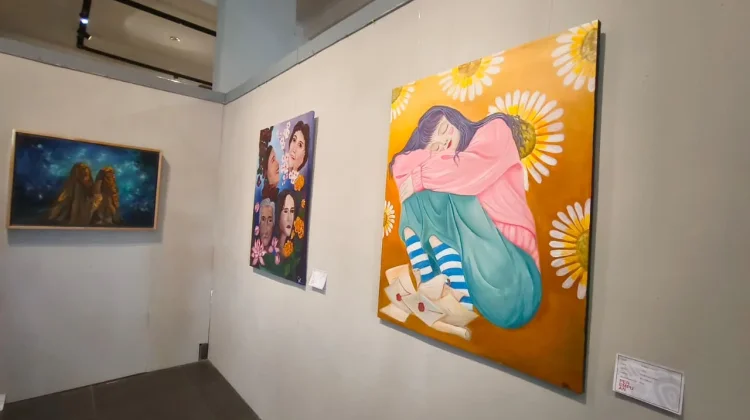 Kolaborasi Komunitas Warnai Pameran Seni Bertema Perempuan
