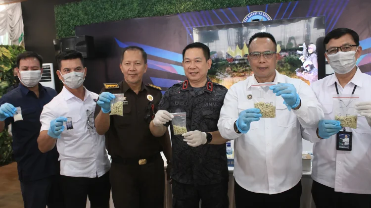 BNNP Lampung Musnahkan 1.320 Butir Ekstasi