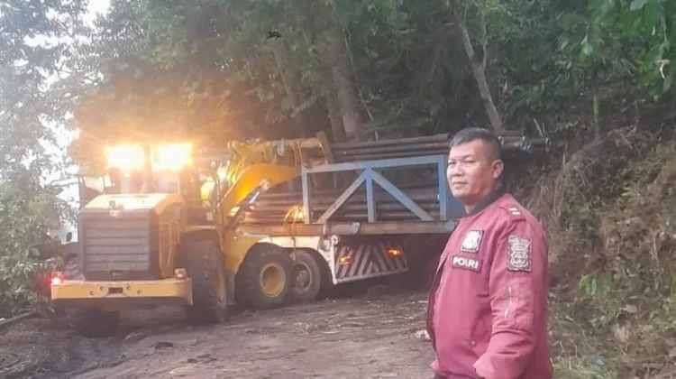 Evakuasi Truk Tronton di Jalur Leter S Talang Jawa Tuntas