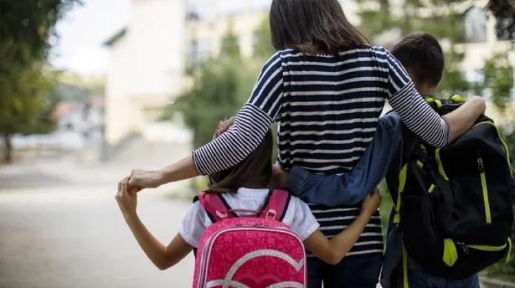 Kebiasaan Orang Tua Ini Bikin Anak Jadi Pribadi yang Baik Hati