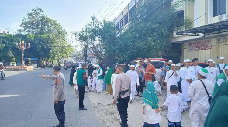 Polisi Amankan Pawai 1 Muharram Jemaah Khilafatul Muslimin di Bandar Lampung