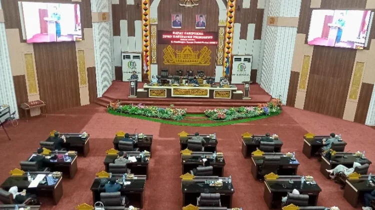 Bupati Pringsewu Sampaikan Ranperda Pertanggungjawaban Pelaksanaan APBD 2025