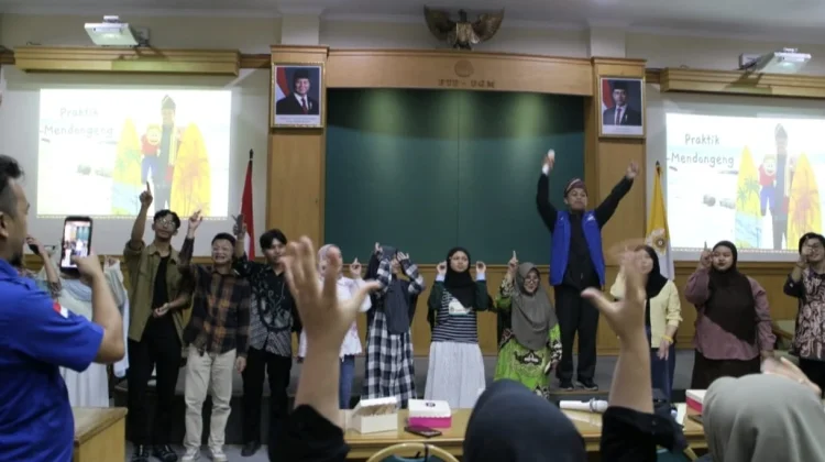 Pendongeng Lampung menjadi Narasumber Mendongeng di UGM