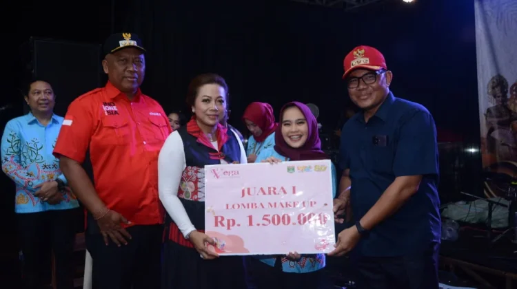 Camat se-Lampung Tengah Adu Kreativitas di Lomba Makeup HUT ke-80