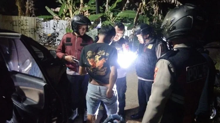 Jaga Kamtibmas yang Aman dan Kondusif, Polres Metro Patroli Jam Rawan Malam