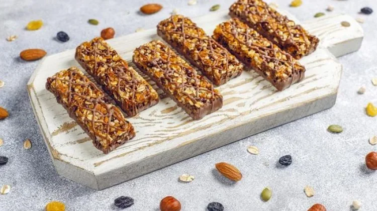 10 Makanan yang Diklaim Sehat tapi Nggak Sesehat Itu, Sering Kamu Beli