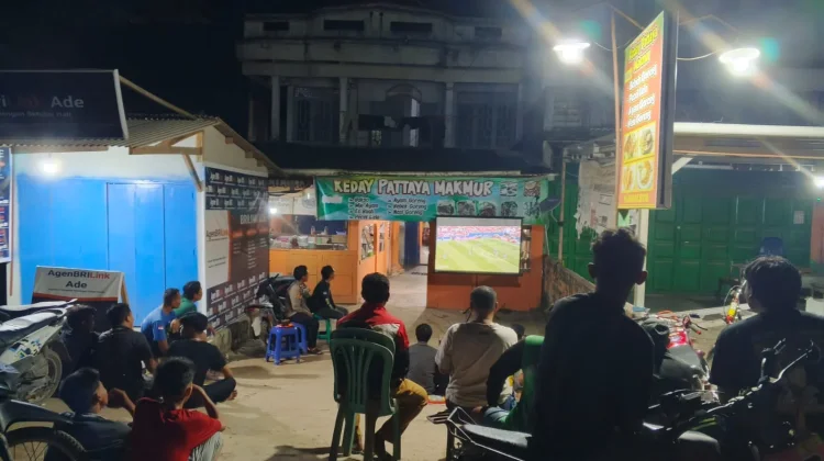 Jajaran Polsek Mesuji Serentak Gelar Nobar Piala Dunia