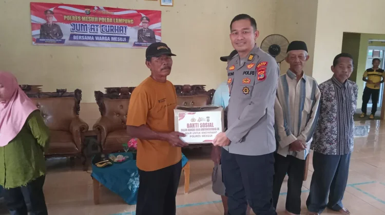 Polres Mesuji Tebar Kepedulian lewat Bantuan Sembako