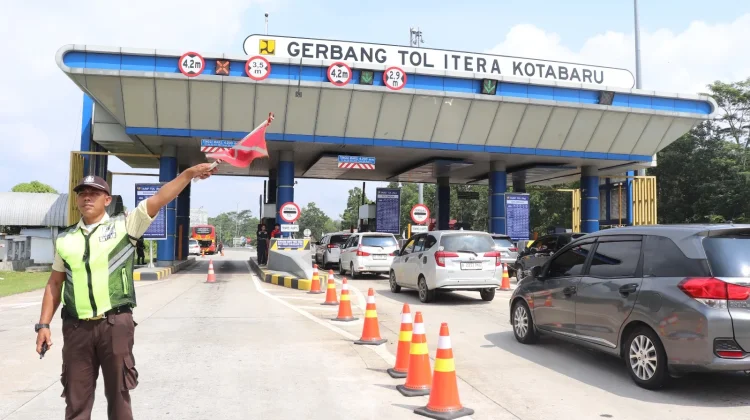 Pengelola Tol Bakter Tingkatkan Layanan Hadapi Momen Libur Sekolah