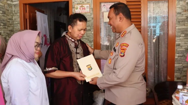 Polresta Bandar Lampung Hadirkan Semangat bagi Anggota yang Sakit