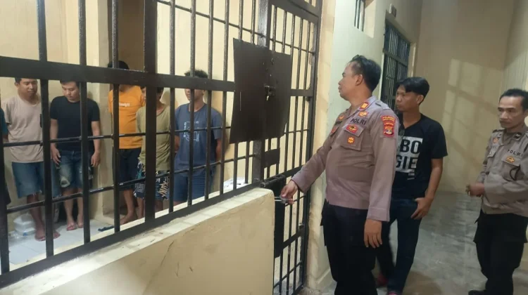 Pastikan Ruang Tahanan Aman, Kapolsek Labuhan Ratu Tekankan Pengawasan Rutin