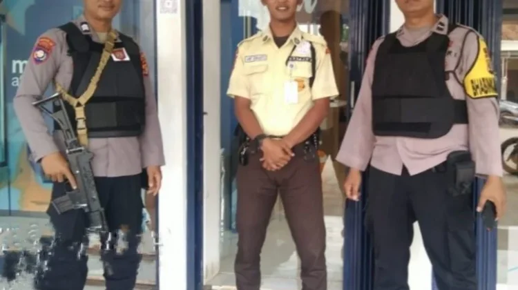 Polsek Tumijajar Tingkatkan Keamanan Perbankan