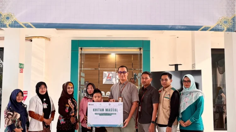 YBM PLN UP3 Kotabumi Gelar Khitan Massal bagi 33 Anak Yatim dan Dhuafa