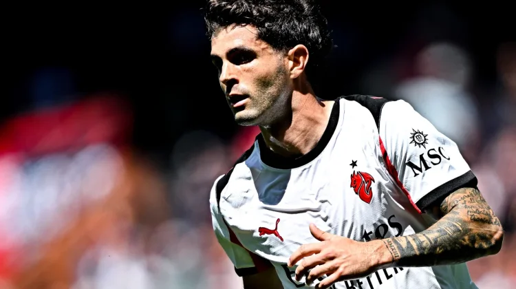 Fowler Dukung Pulisic Gantikan Salah di Liverpool